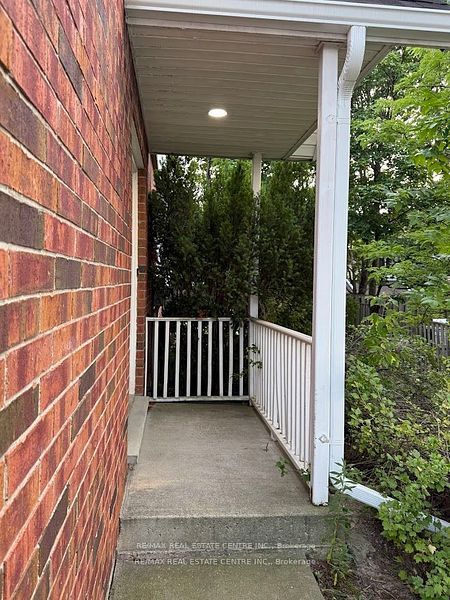 185 Highland Crescent 1 Property Photo 2