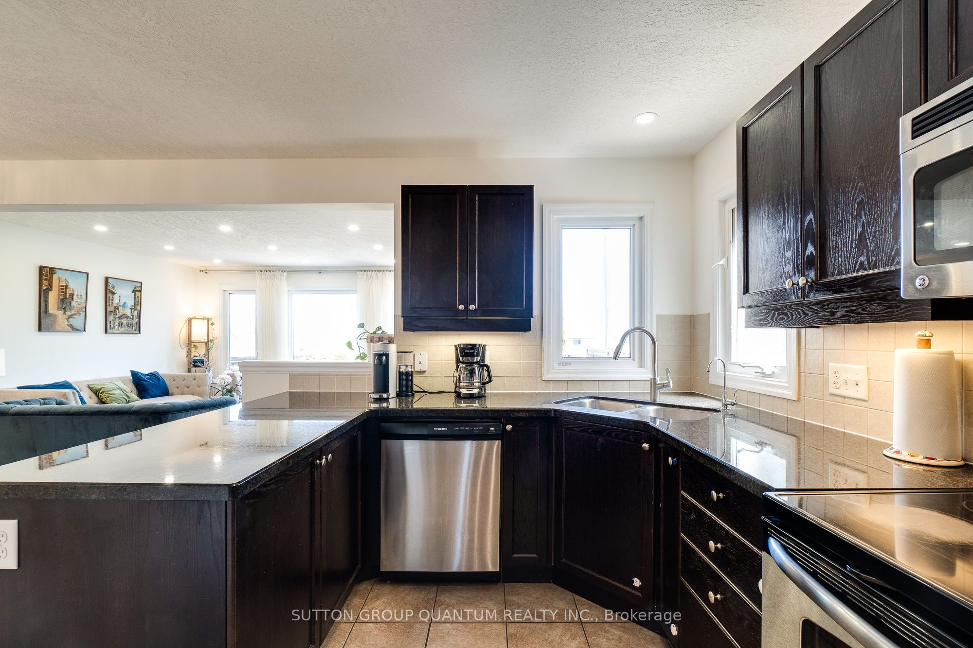 928 Dunblane Court Property Photo 18