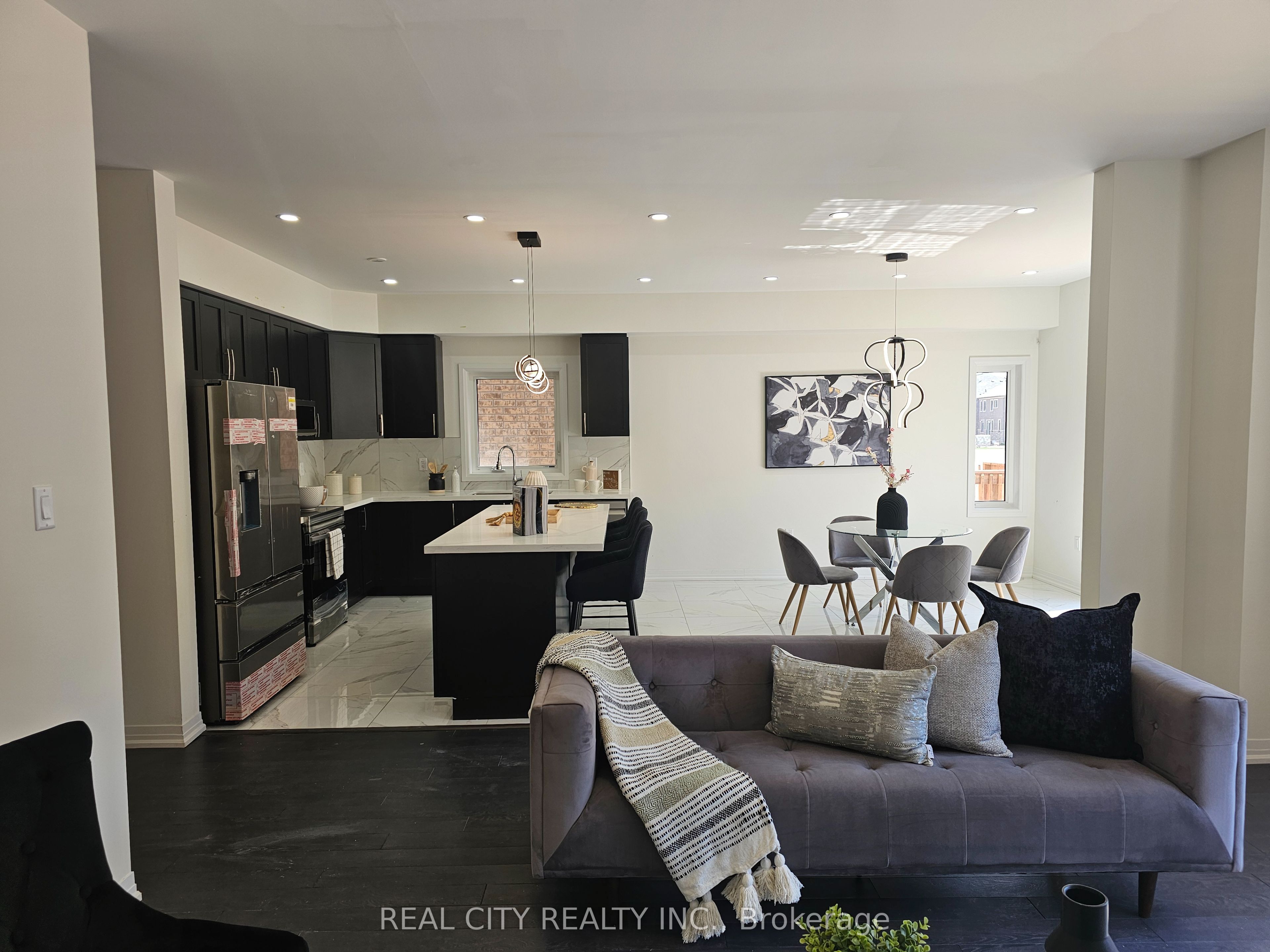 6 Sherrill Avenue Property Photo 9