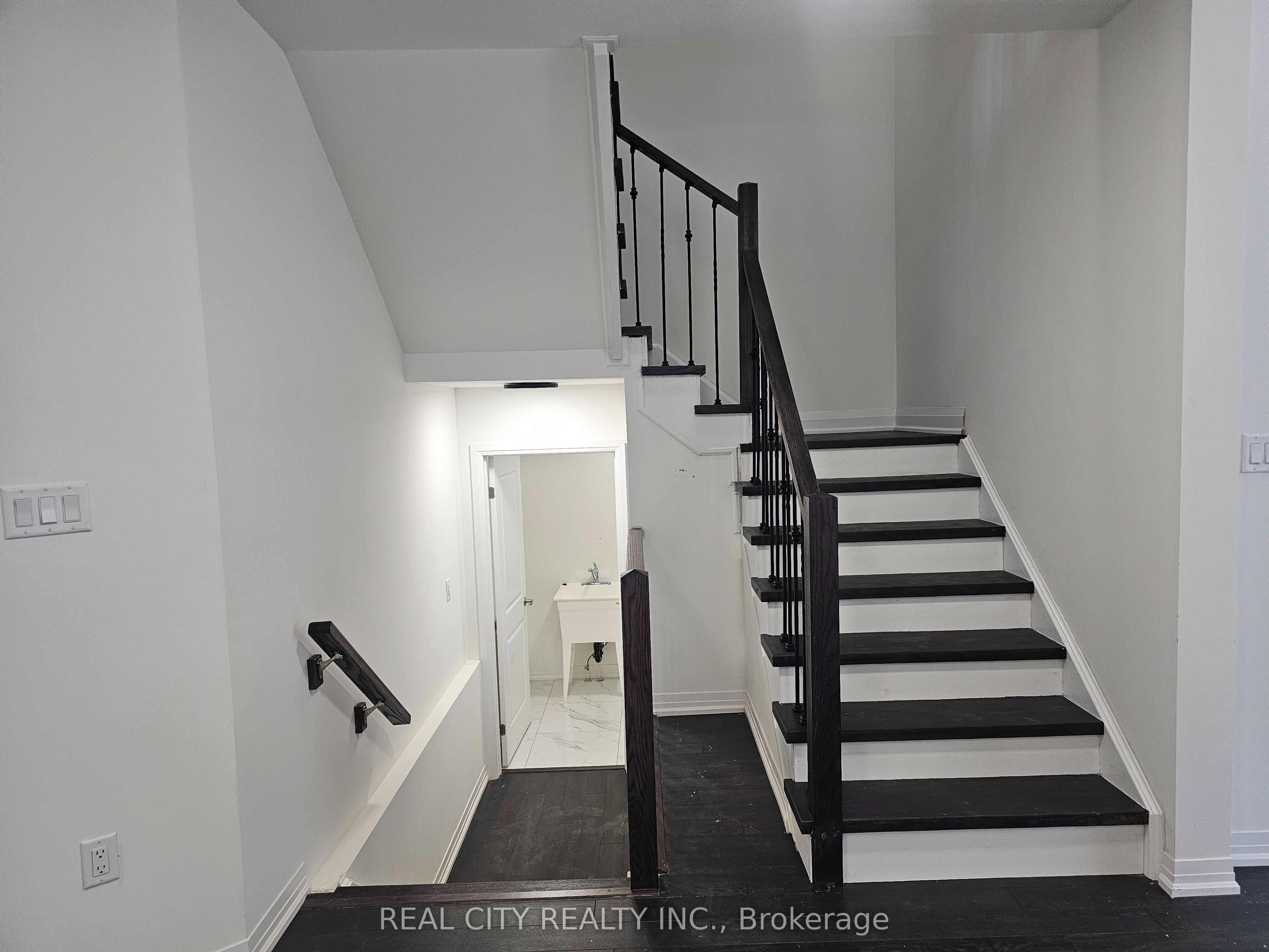 6 Sherrill Avenue Property Photo 22