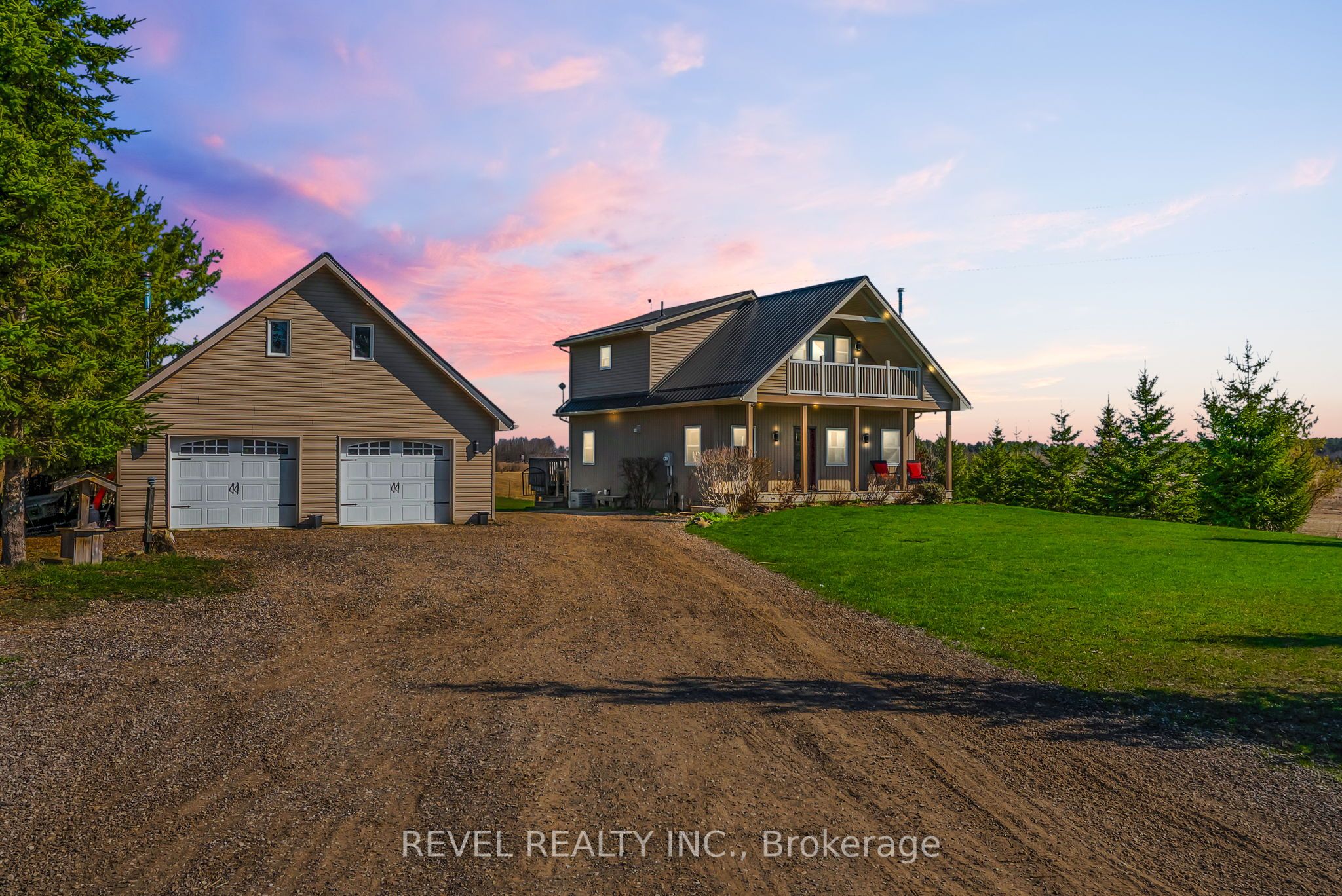 343071 Fifteenth Side Road Property Photo 2