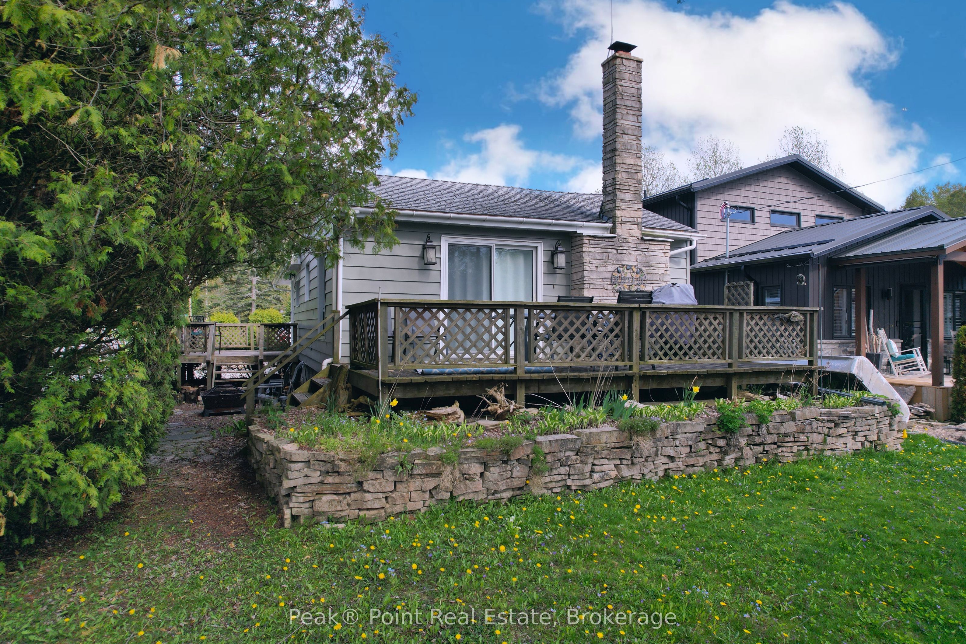 55 Marina Avenue Property Photo 1