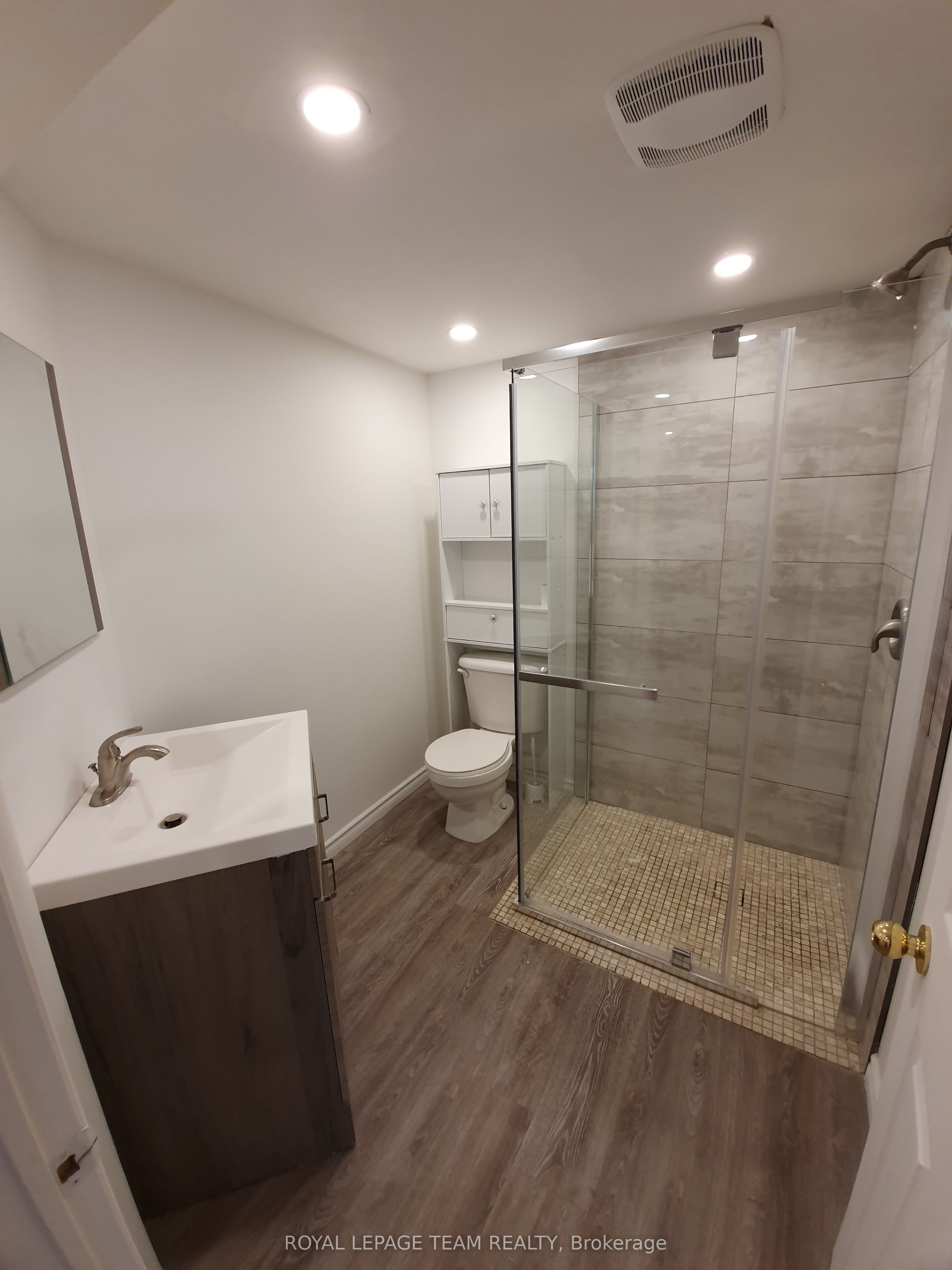 1015 Pinecrest Road Property Photo 9