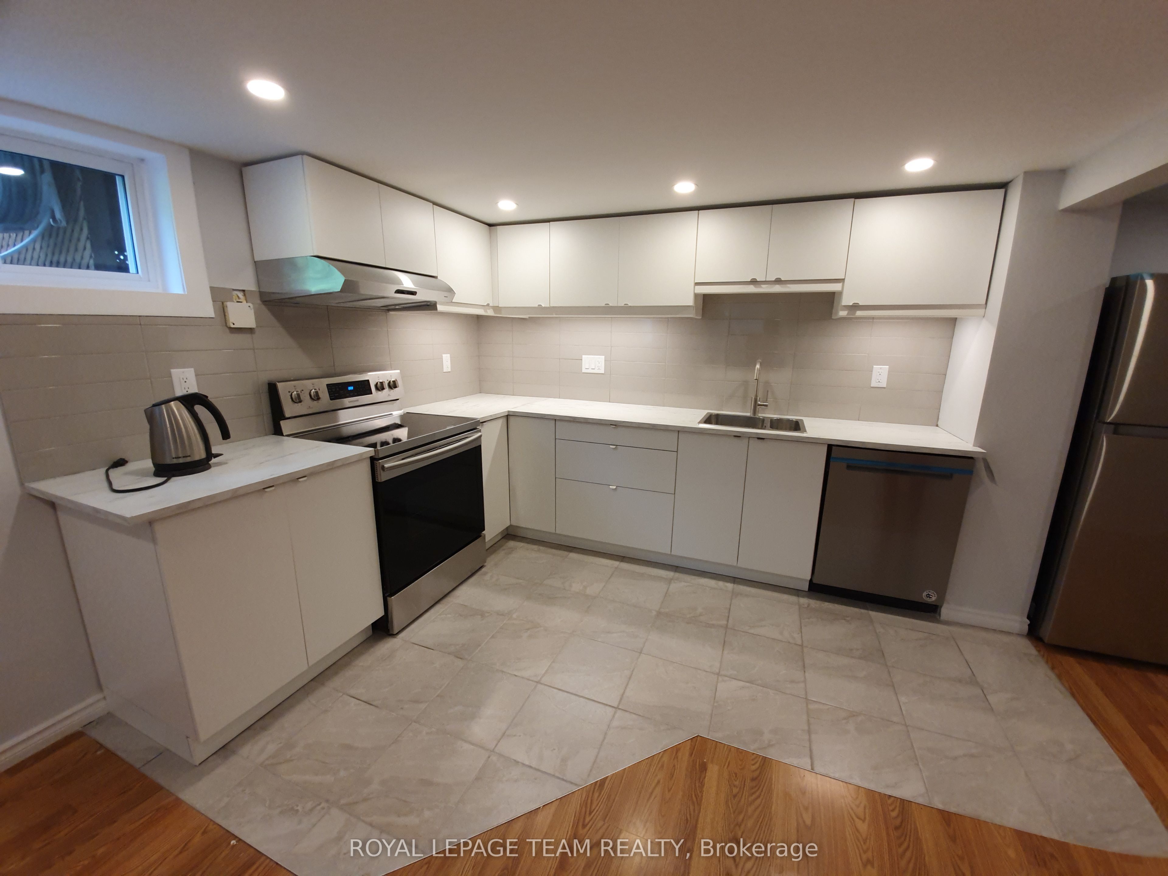 1015 Pinecrest Road Property Photo 12