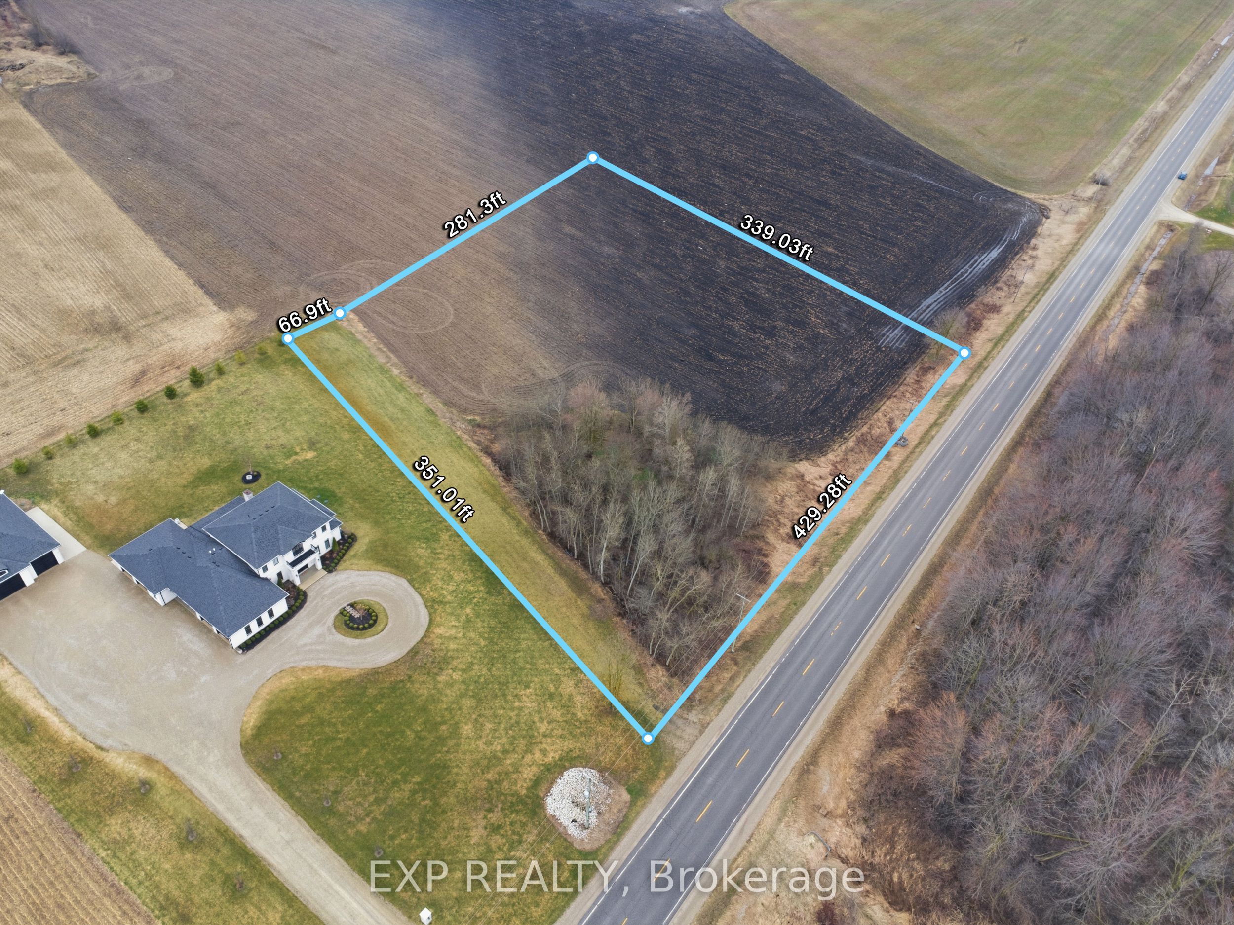 9 Wellington Road Property Photo 1