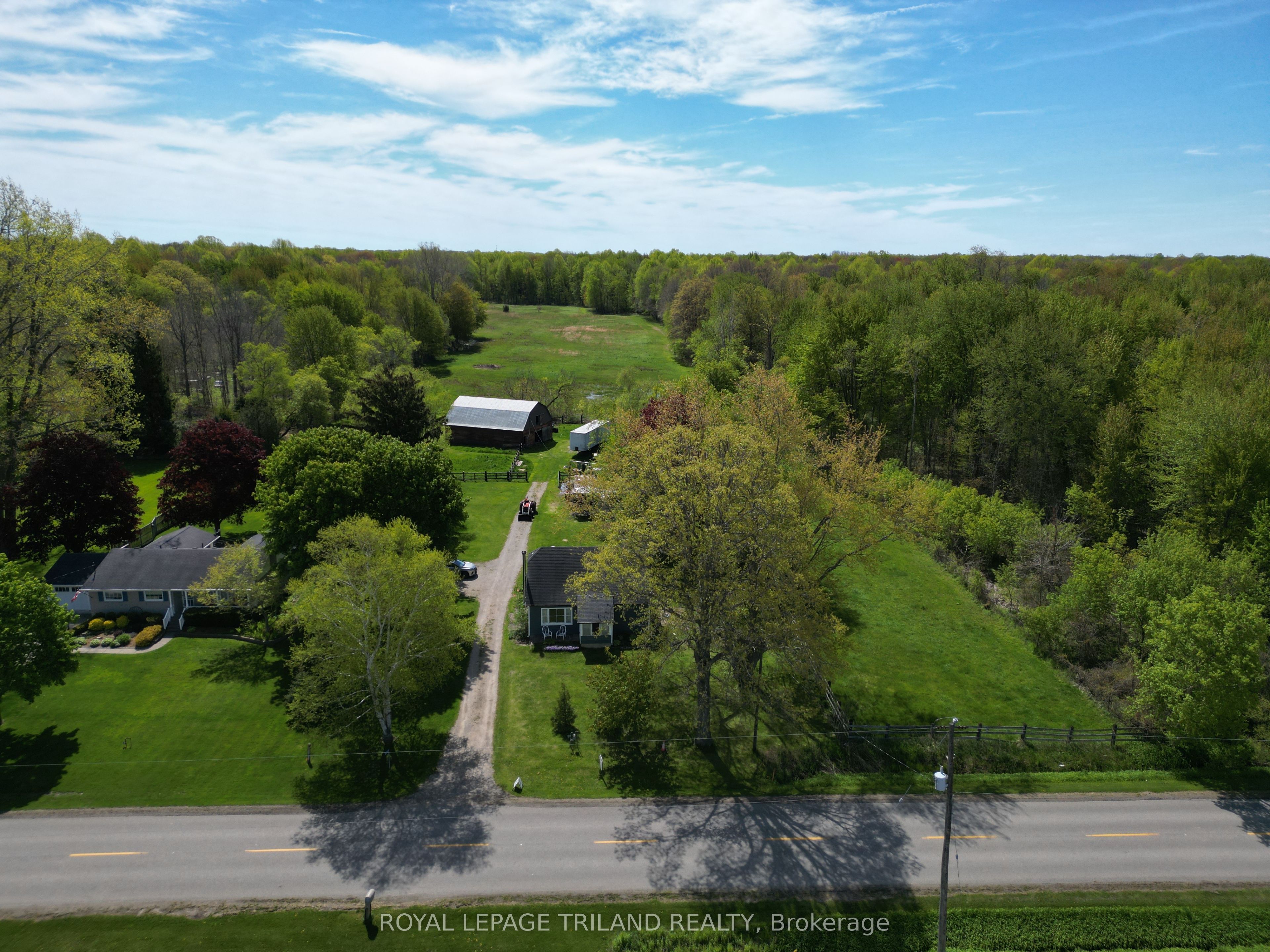 24909 Queens Line Property Photo 4