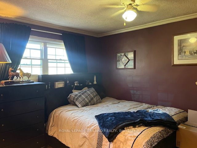 24909 Queens Line Property Photo 13