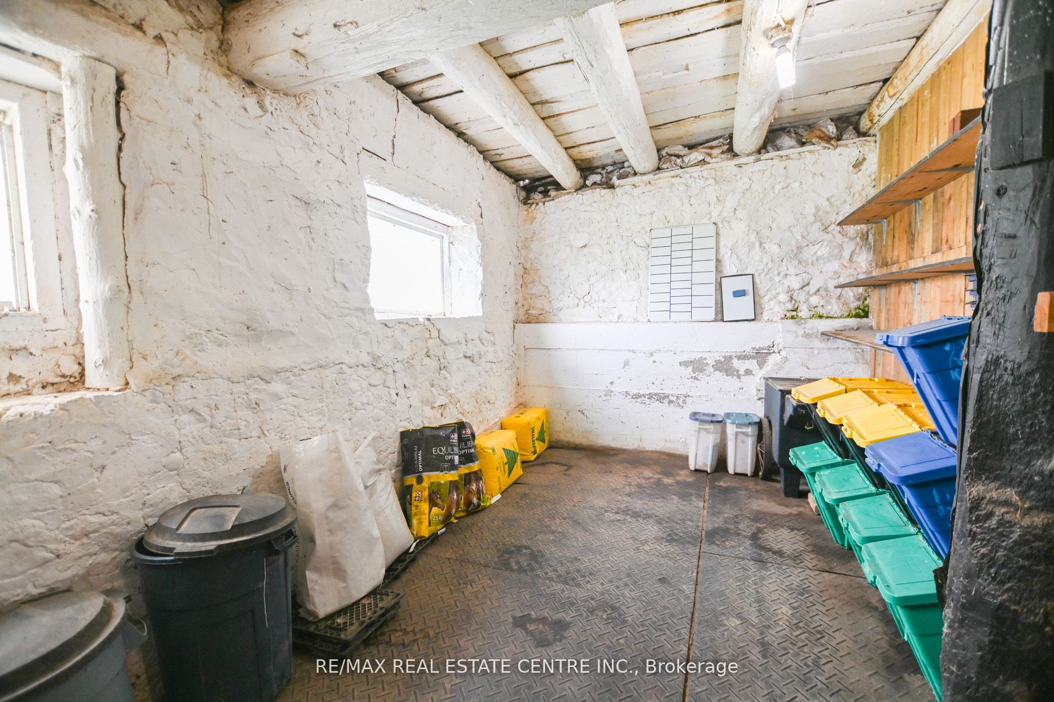 5192 Third Line Property Photo 11