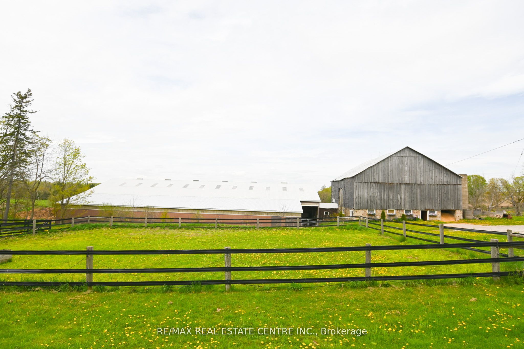5192 Third Line Property Photo 16