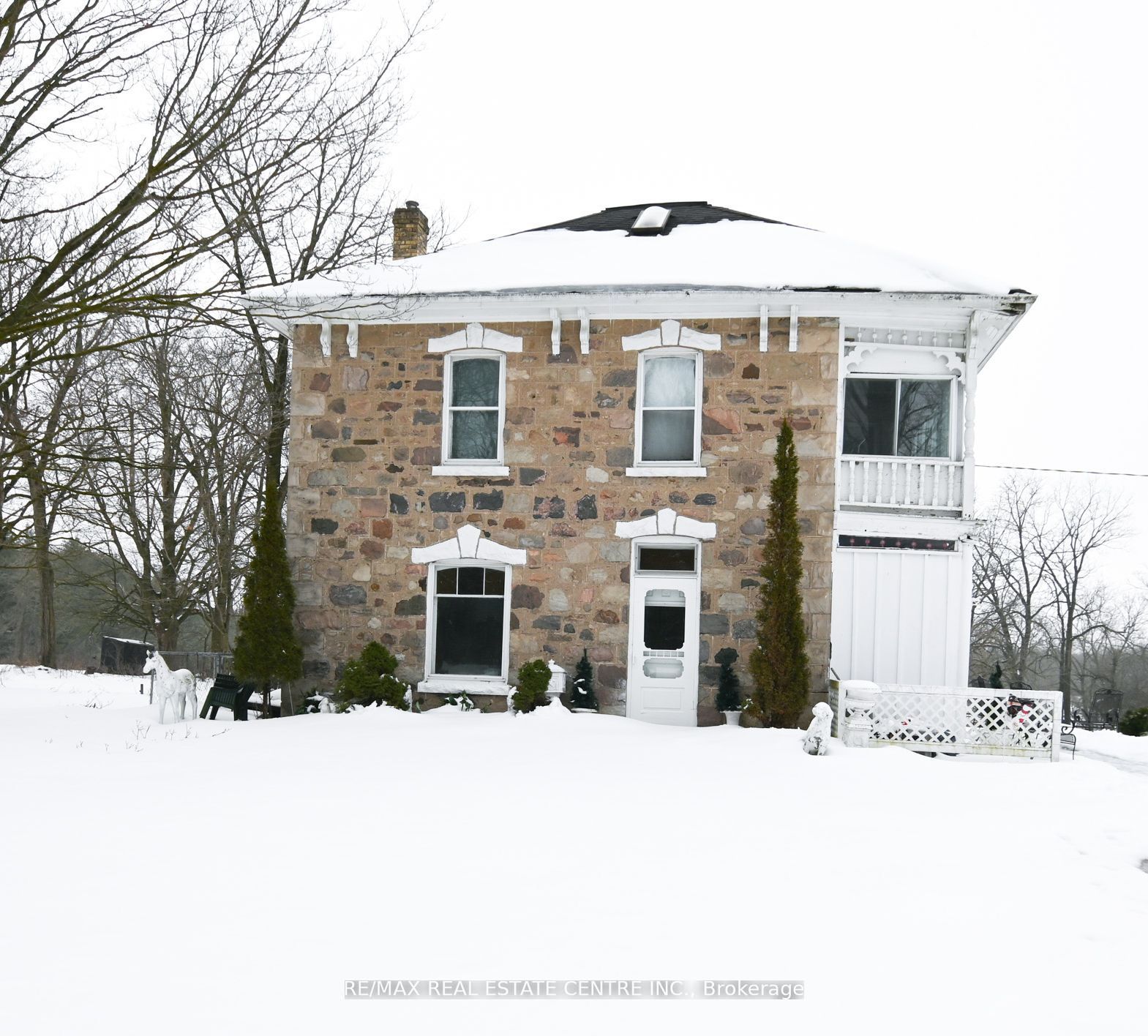 5192 Third Line Property Photo 25