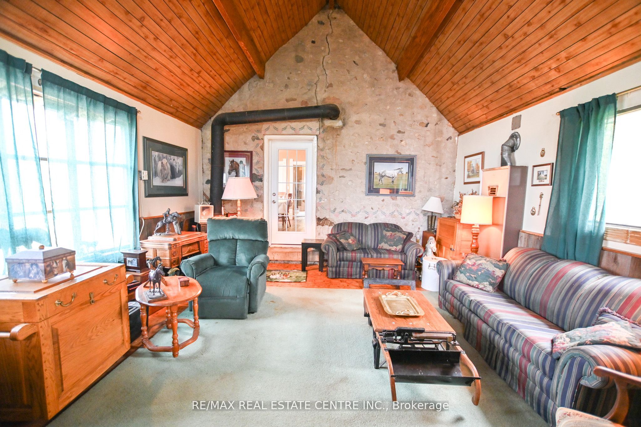 5192 Third Line Property Photo 37