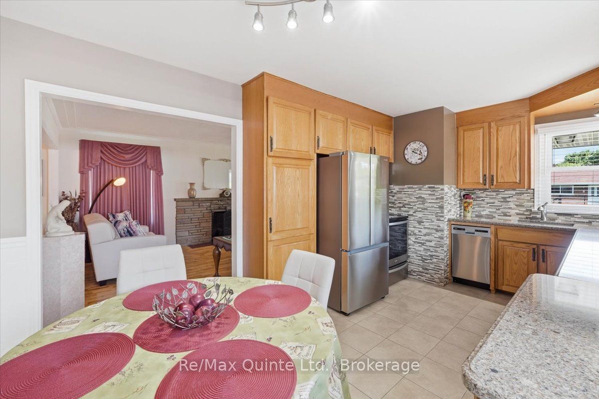 4 Gould Street Property Photo 8