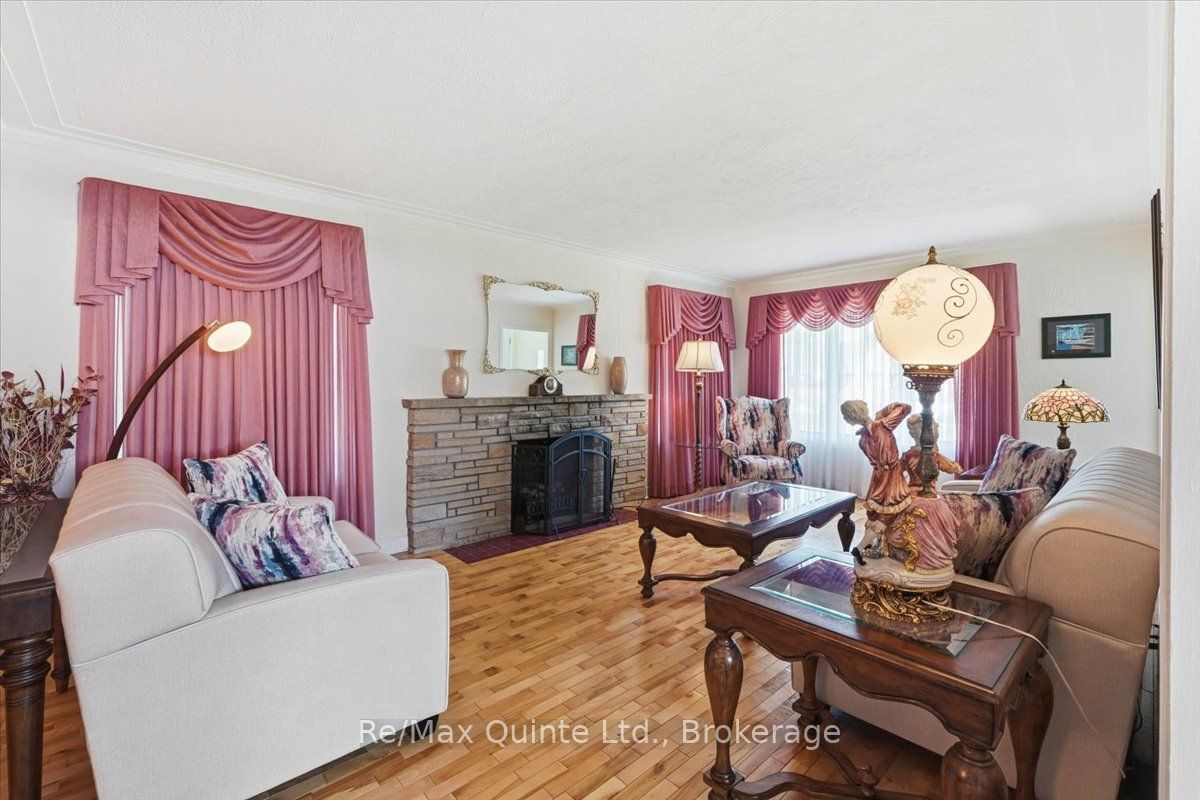 4 Gould Street Property Photo 10