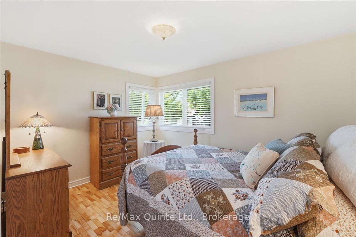 4 Gould Street Property Photo 17