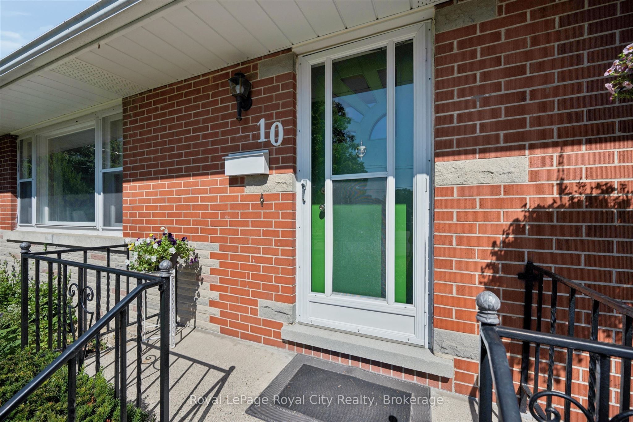 10 Paul Avenue Property Photo 3