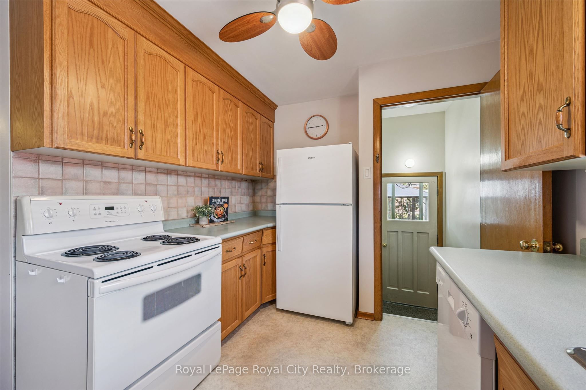10 Paul Avenue Property Photo 14