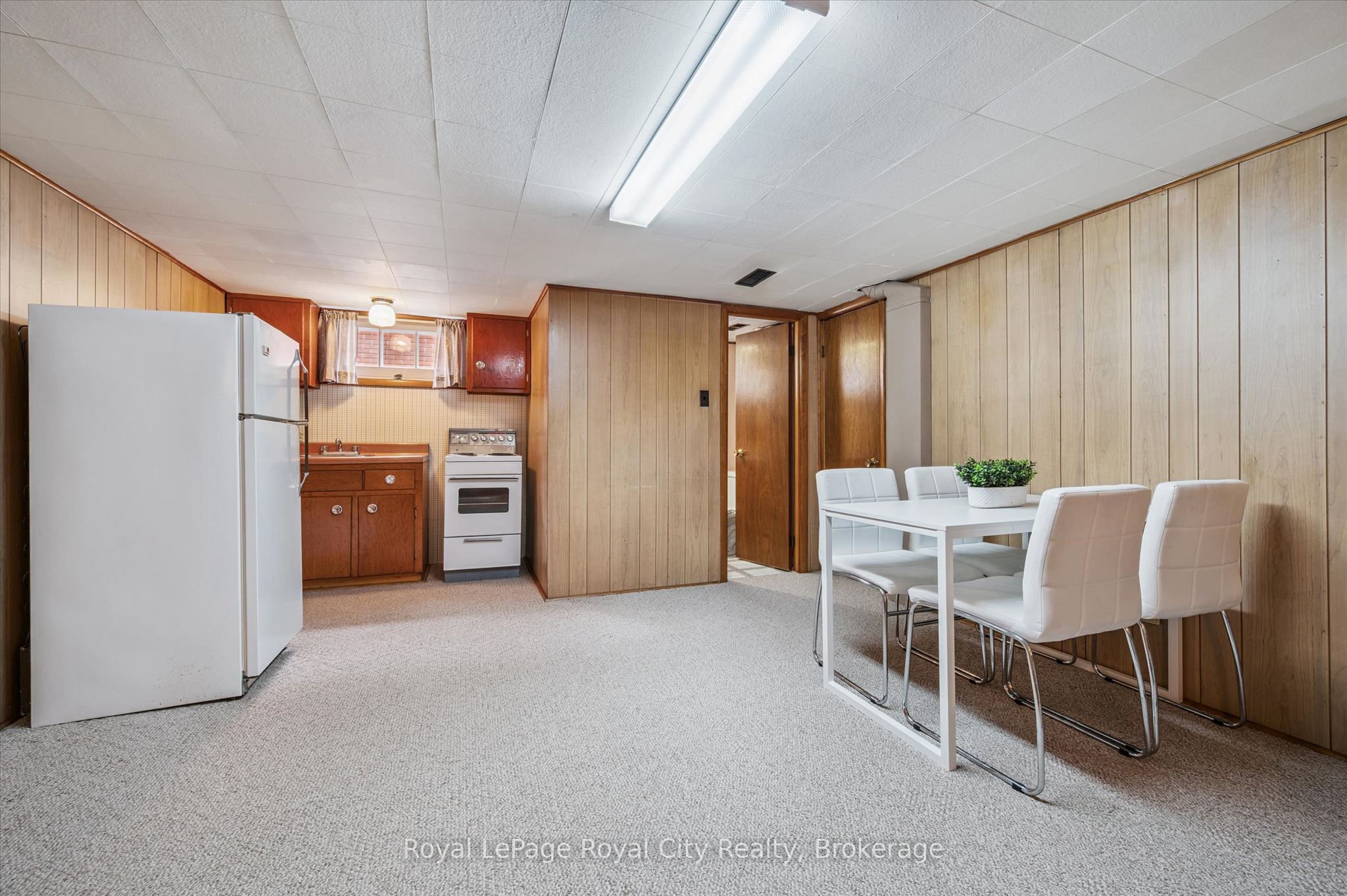 10 Paul Avenue Property Photo 28
