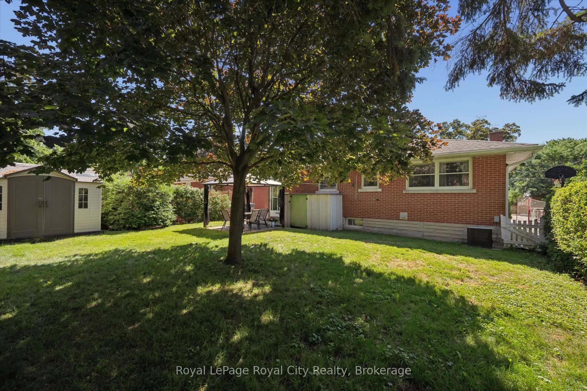 10 Paul Avenue Property Photo 33
