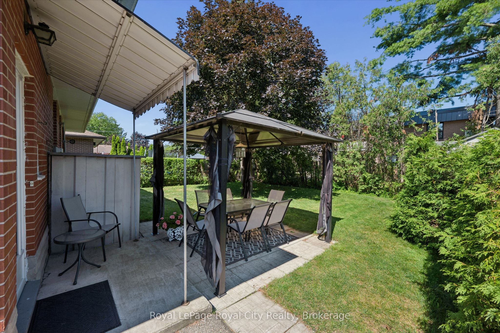 10 Paul Avenue Property Photo 35