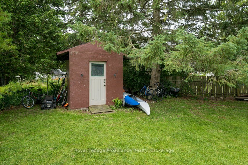 92 Wallbridge Crescent Property Photo 42
