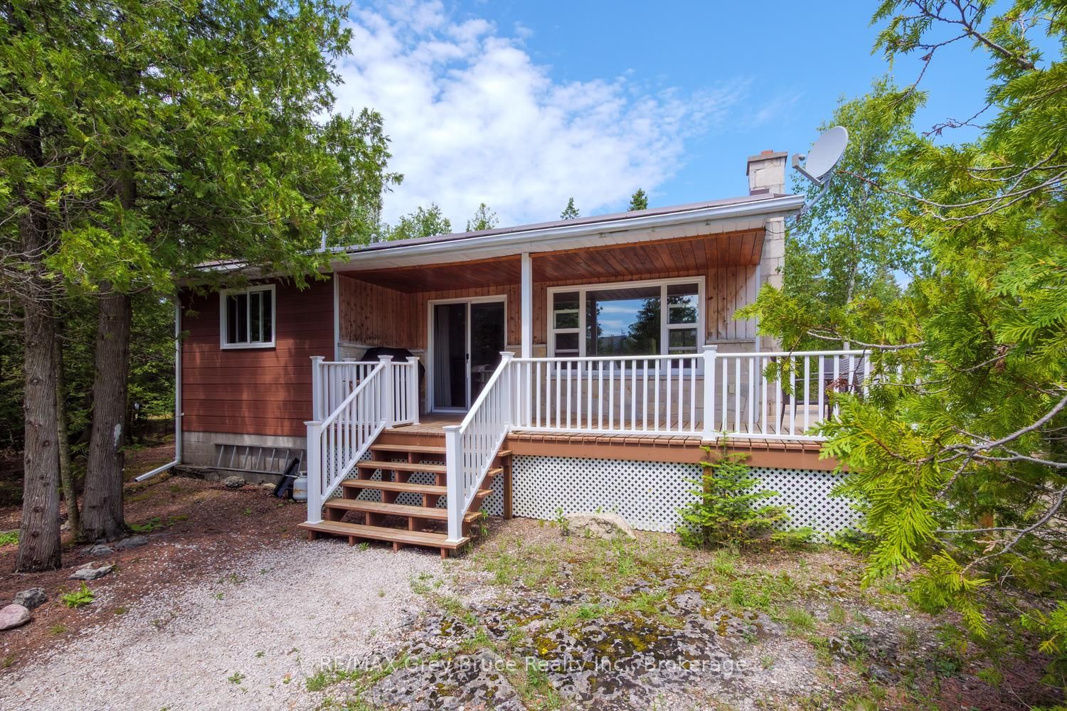 259 Bradley Drive Property Photo 1