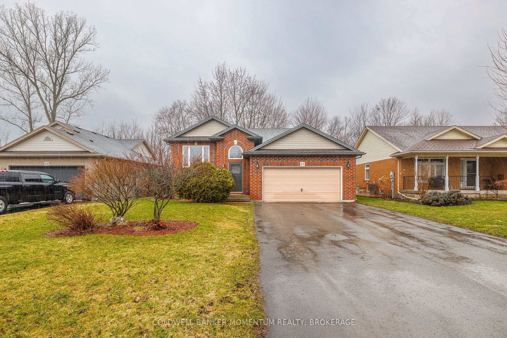 47 Thorold Avenue Property Photo 3