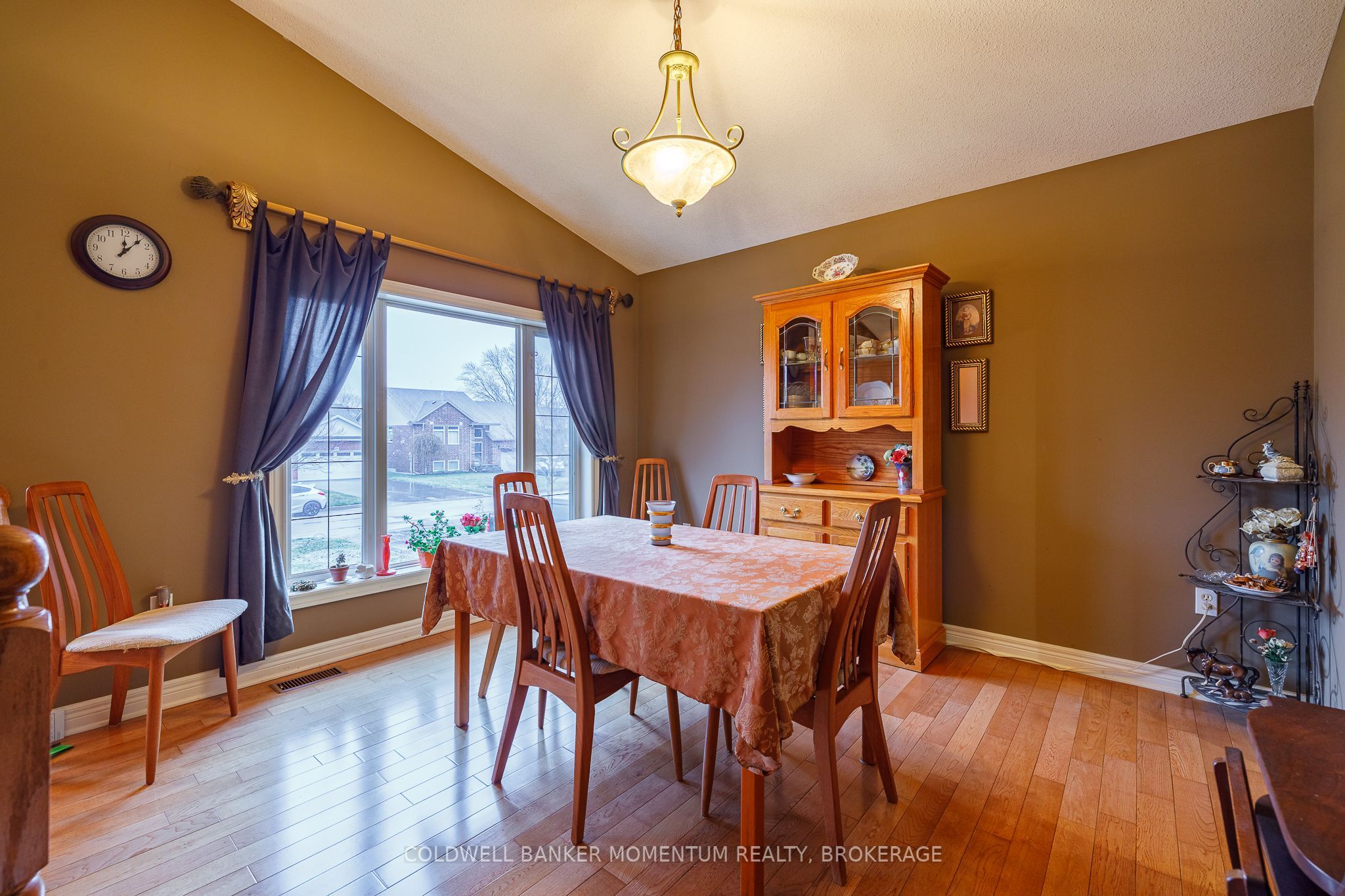 47 Thorold Avenue Property Photo 8