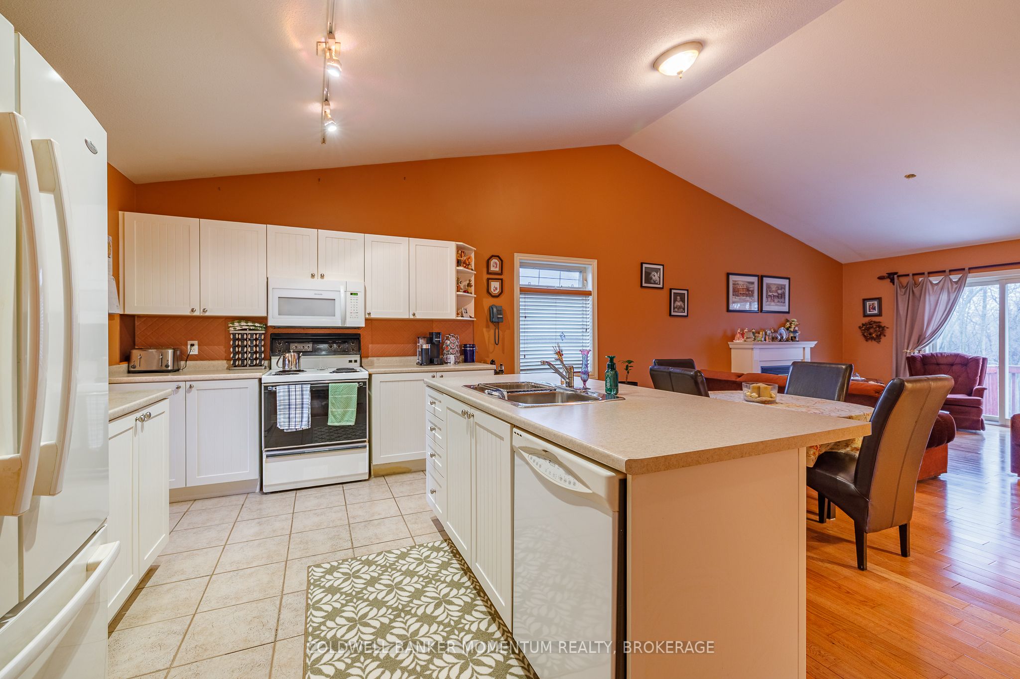 47 Thorold Avenue Property Photo 11