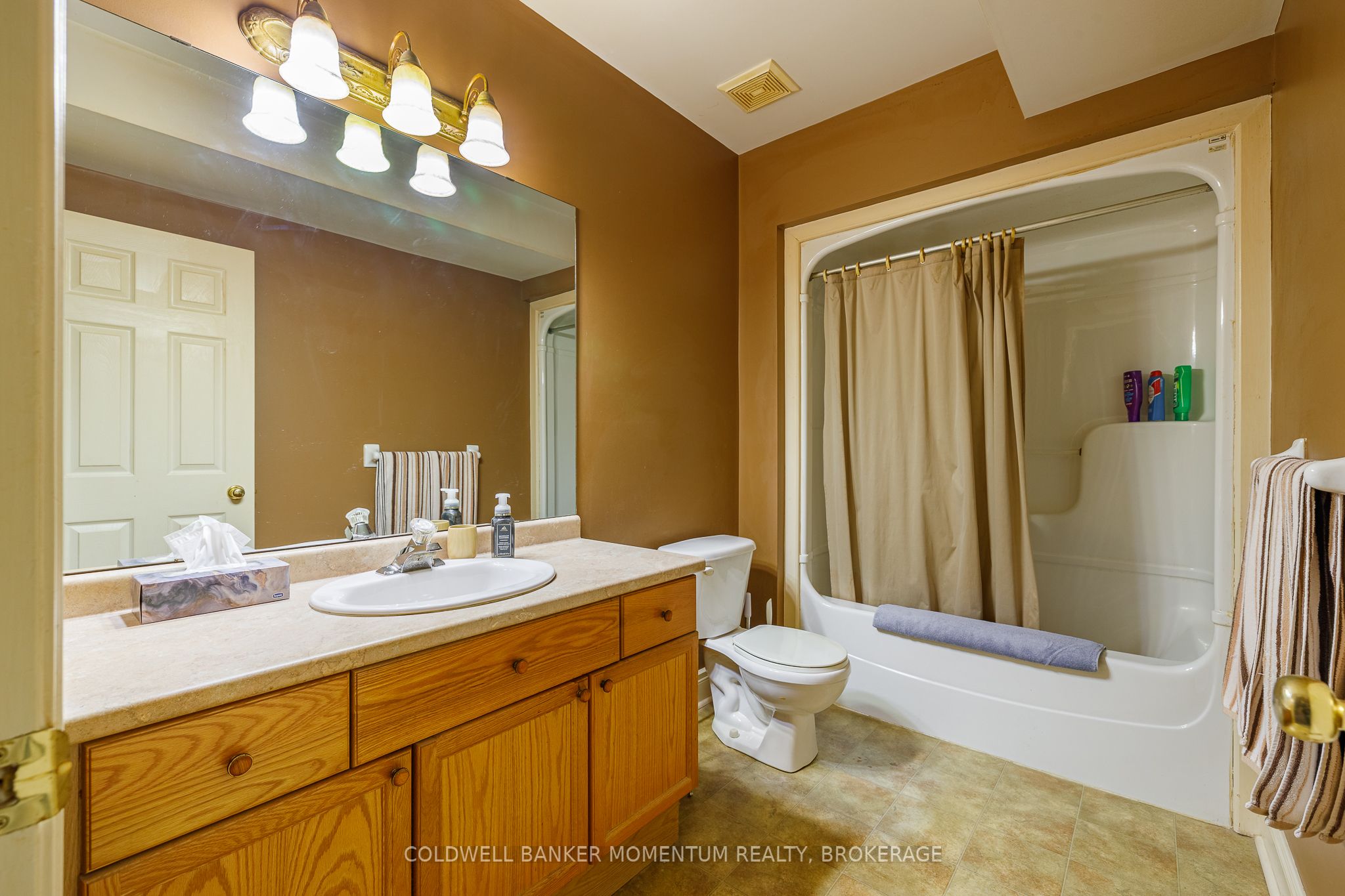 47 Thorold Avenue Property Photo 27