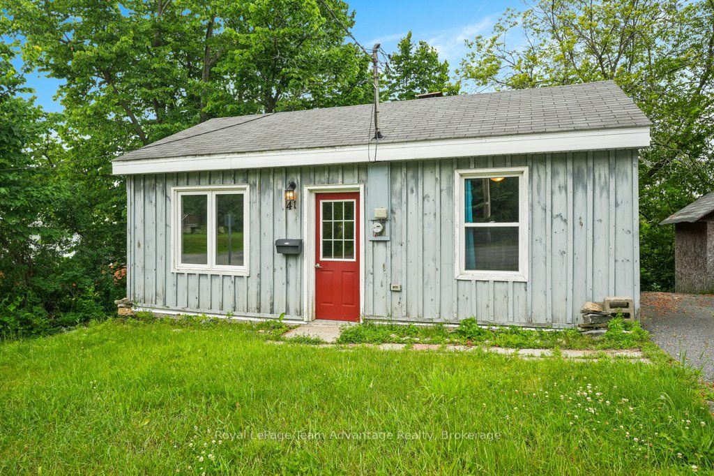 41 Emily Street Property Photo 4