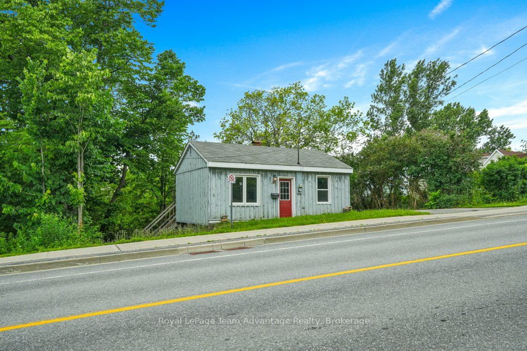 41 Emily Street Property Photo 5