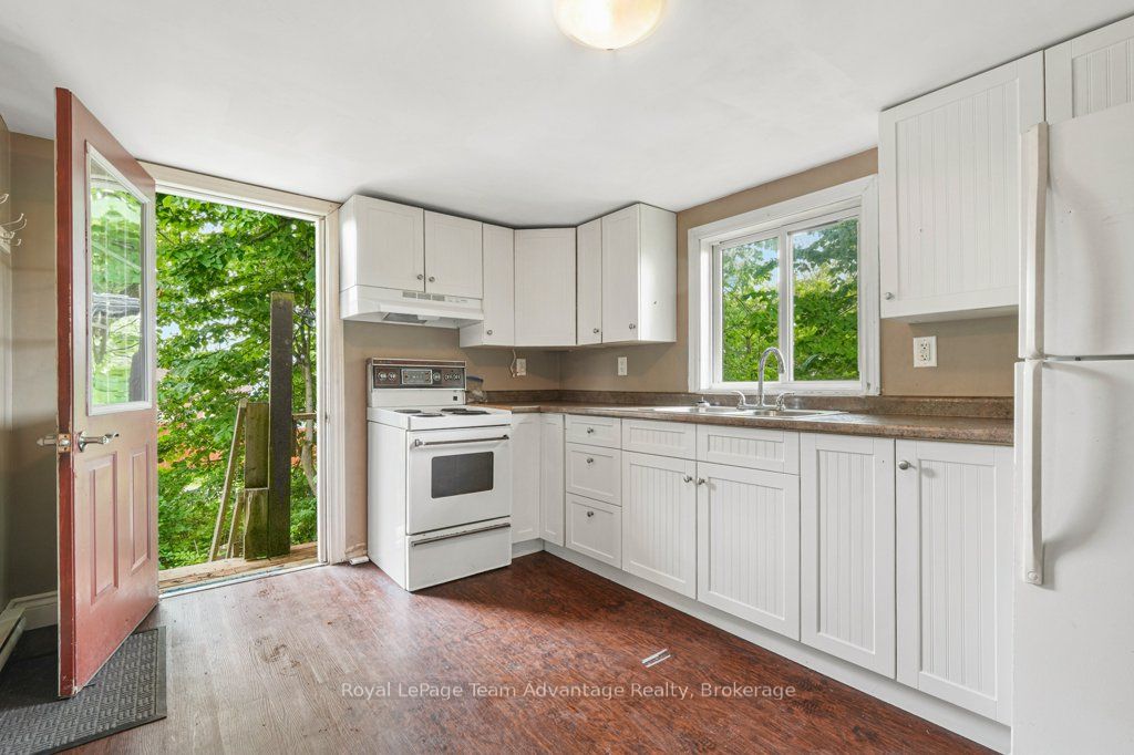 41 Emily Street Property Photo 7