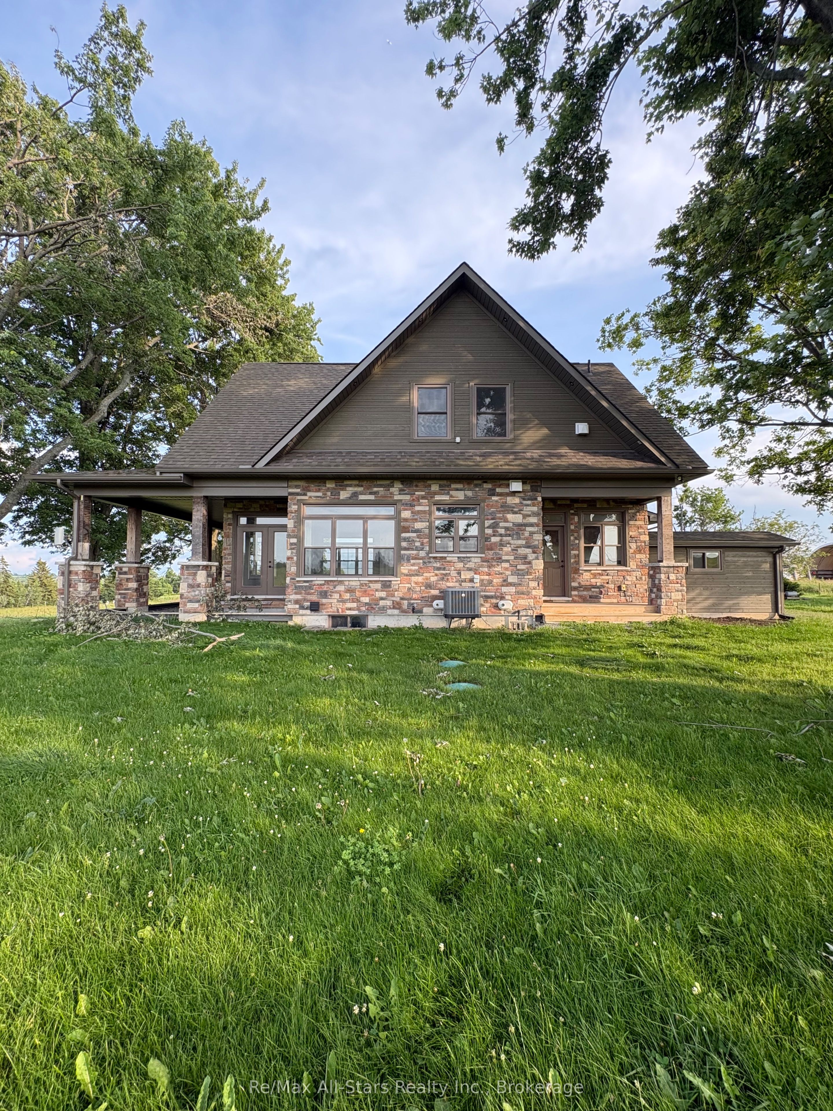 1185 Killarney Bay Road Property Photo 3