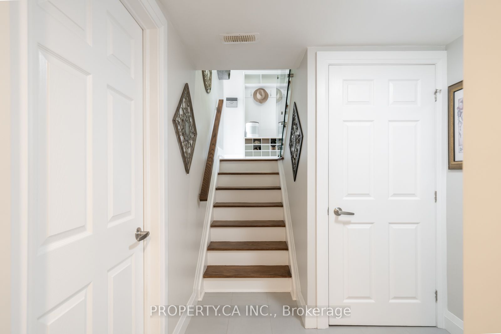 310 Parkside Drive Property Photo 26