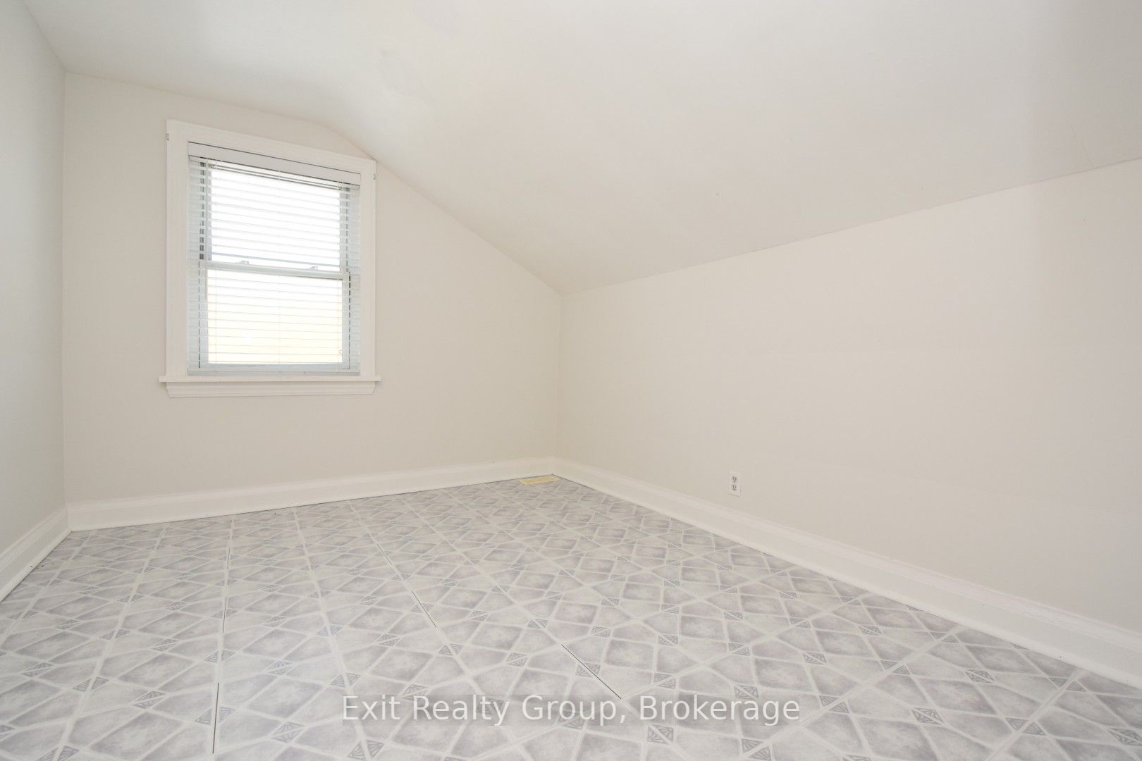 13 Flindall Street Property Photo 15