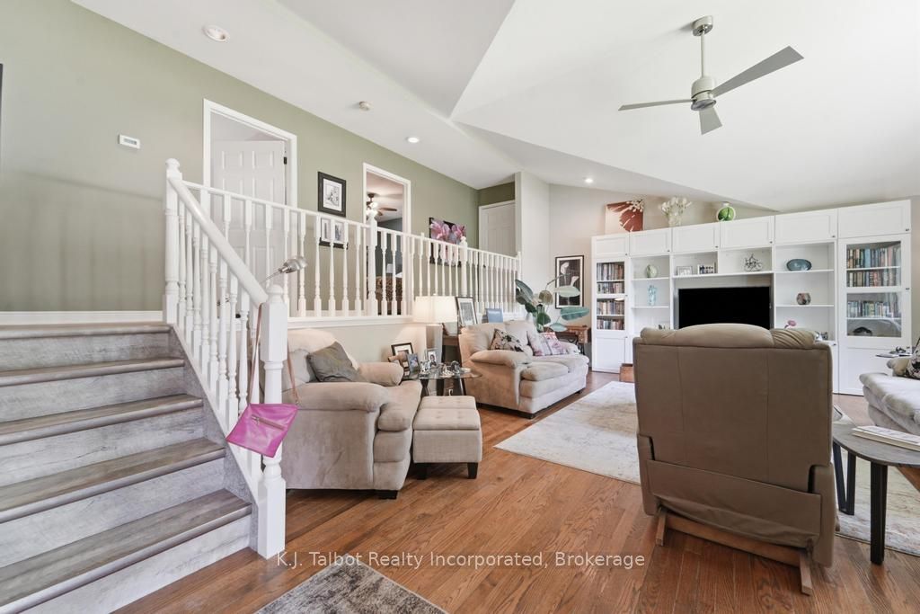 6 David Street E Property Photo 6
