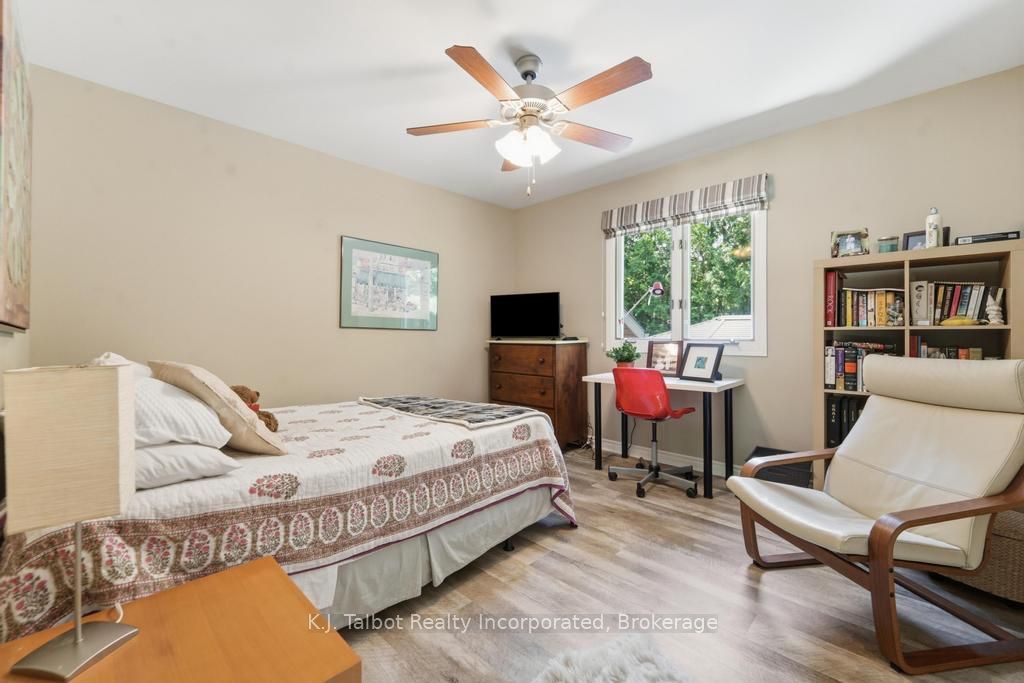6 David Street E Property Photo 20