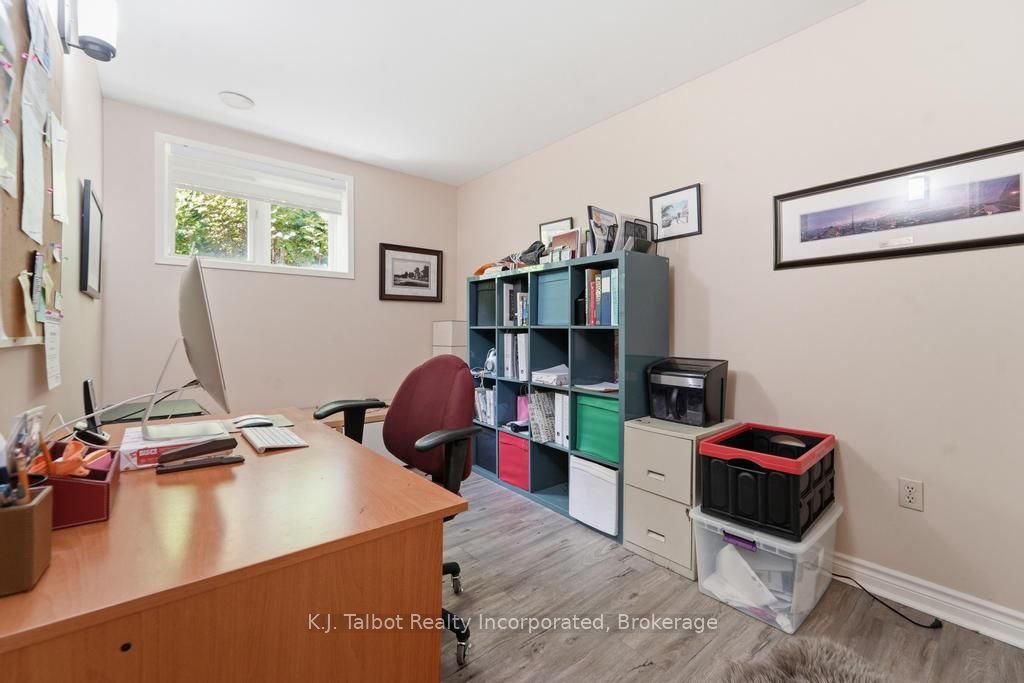 6 David Street E Property Photo 30