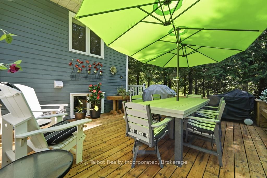 6 David Street E Property Photo 37
