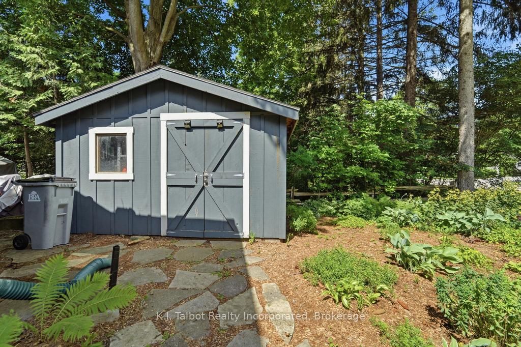 6 David Street E Property Photo 40