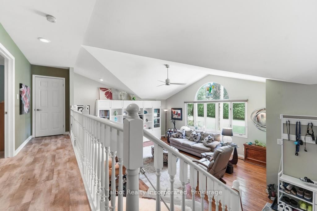 6 David Street E Property Photo 41