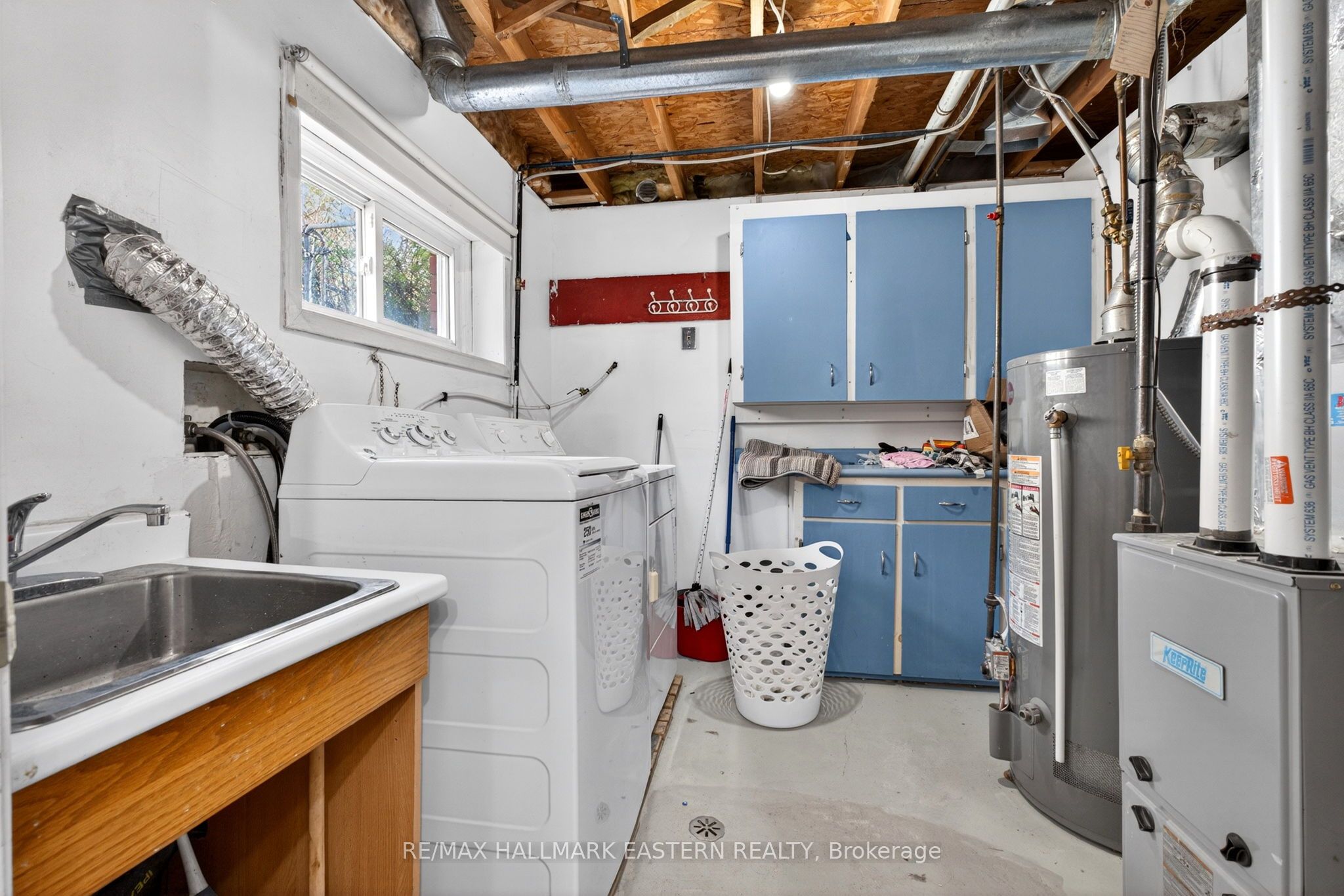 285 Towerhill Road Property Photo 13
