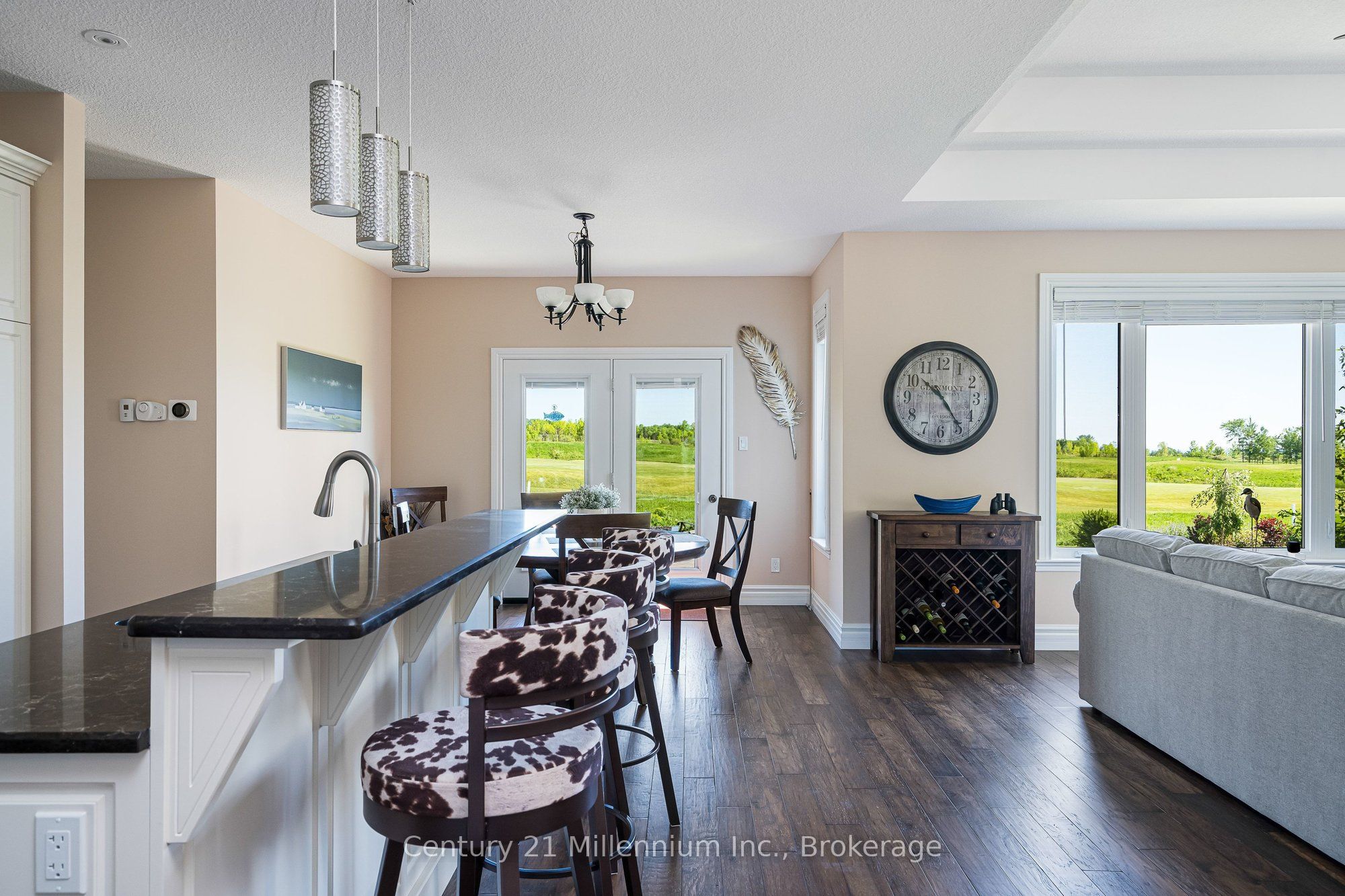 176 Cobble Beach Drive Property Photo 7