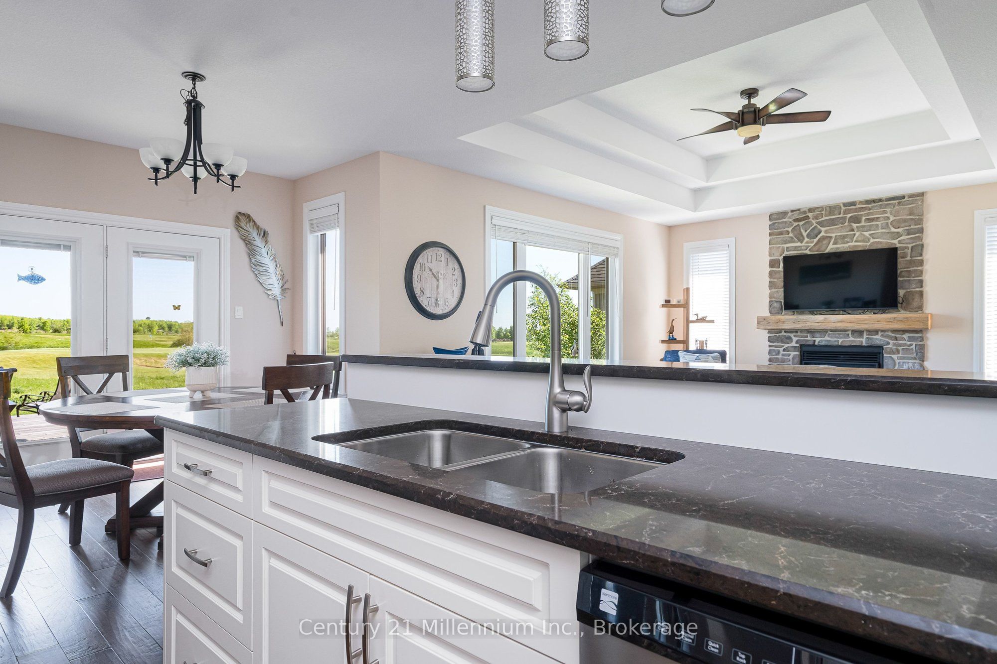 176 Cobble Beach Drive Property Photo 16