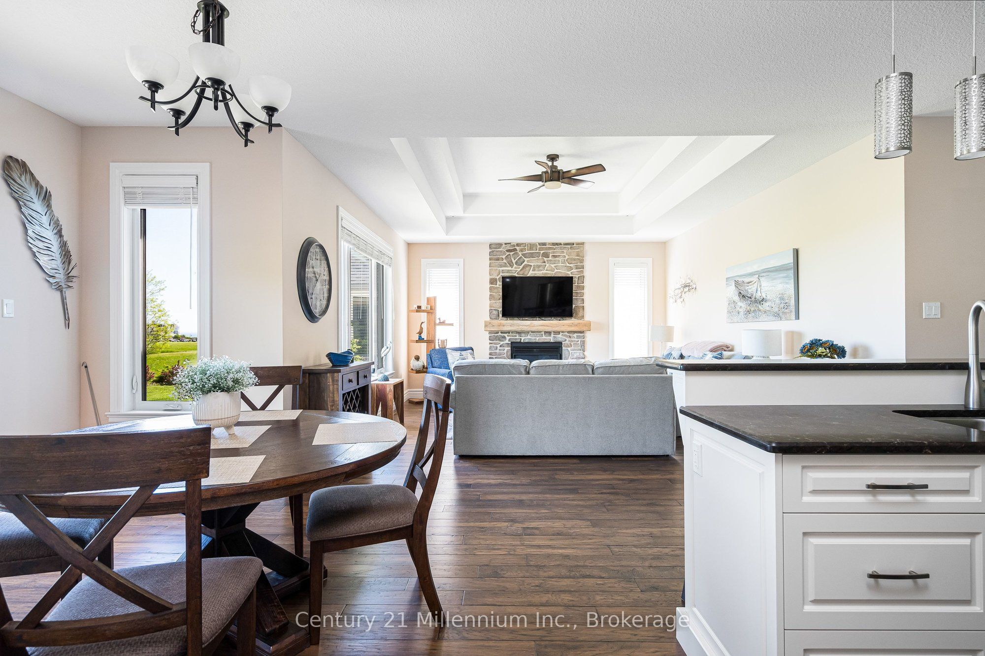 176 Cobble Beach Drive Property Photo 18
