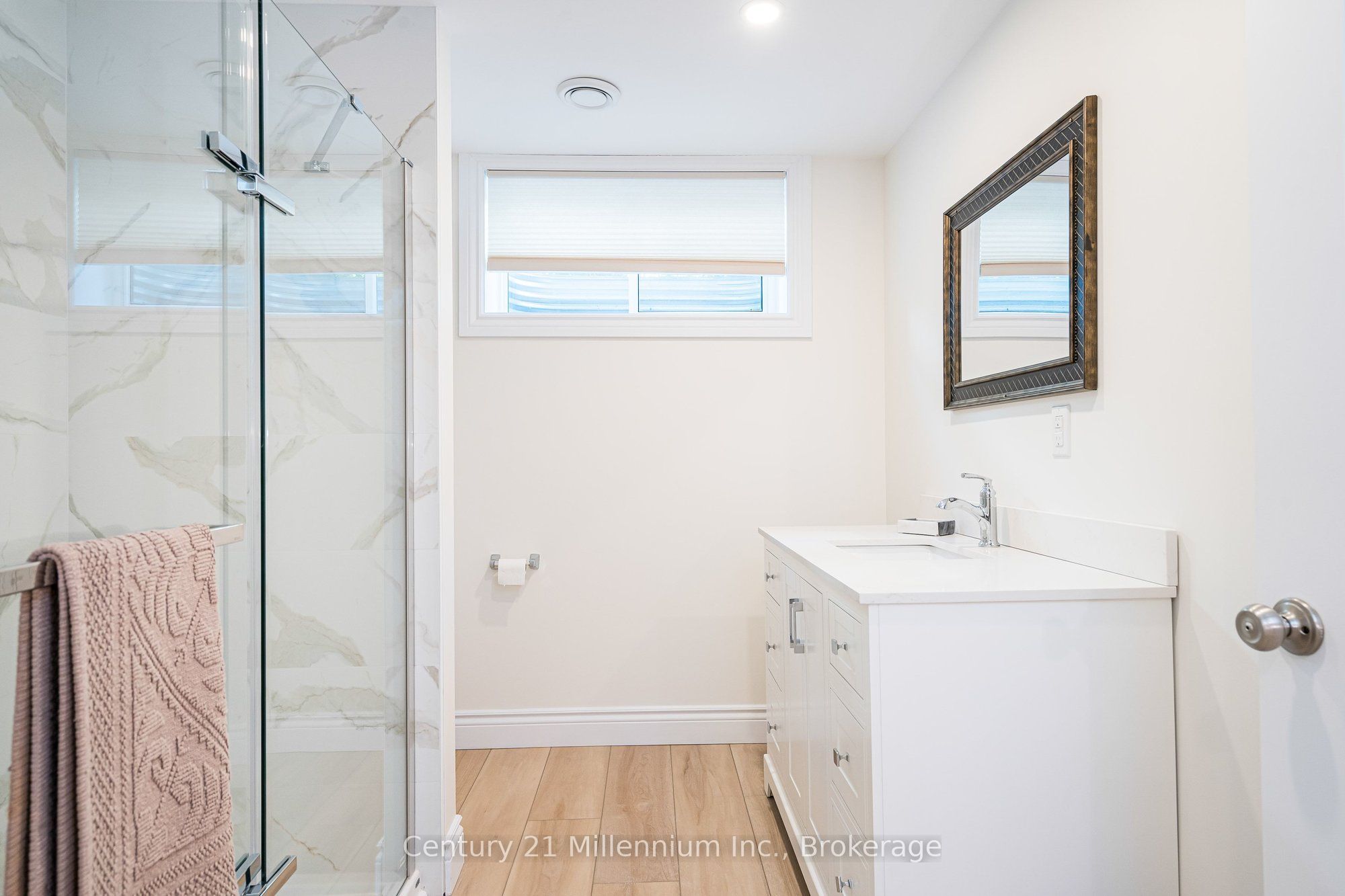 176 Cobble Beach Drive Property Photo 33