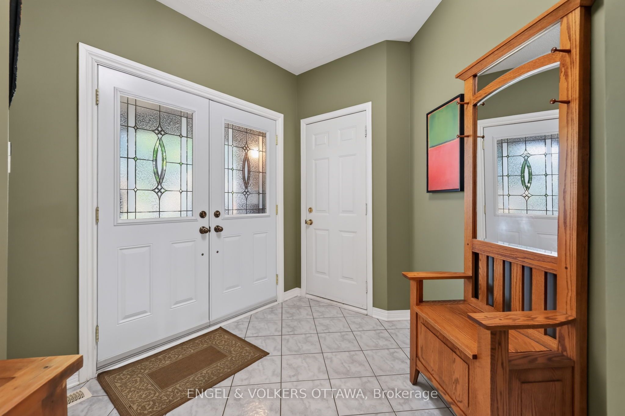 10 Waterthrush Crescent Property Photo 4