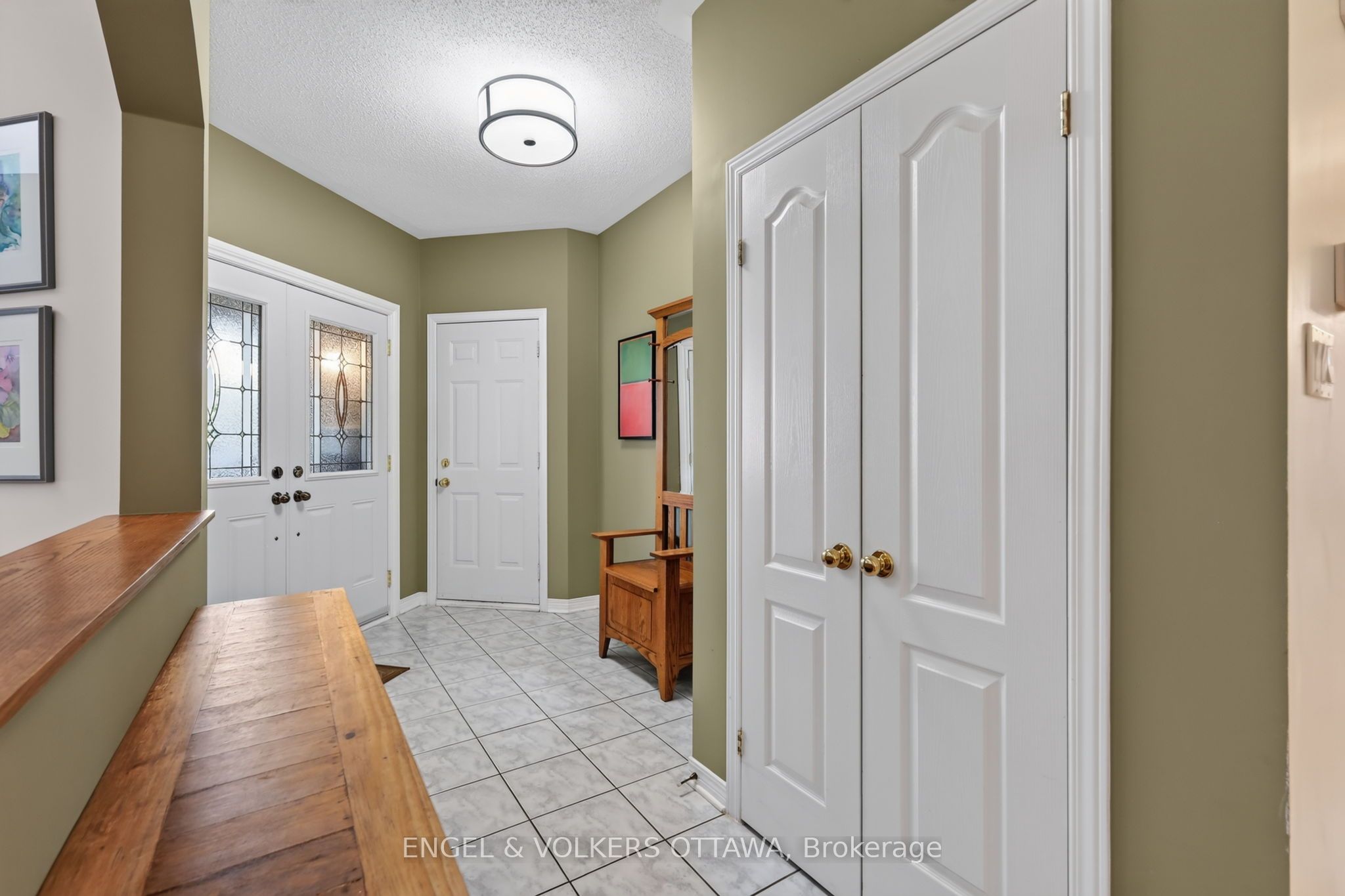10 Waterthrush Crescent Property Photo 6