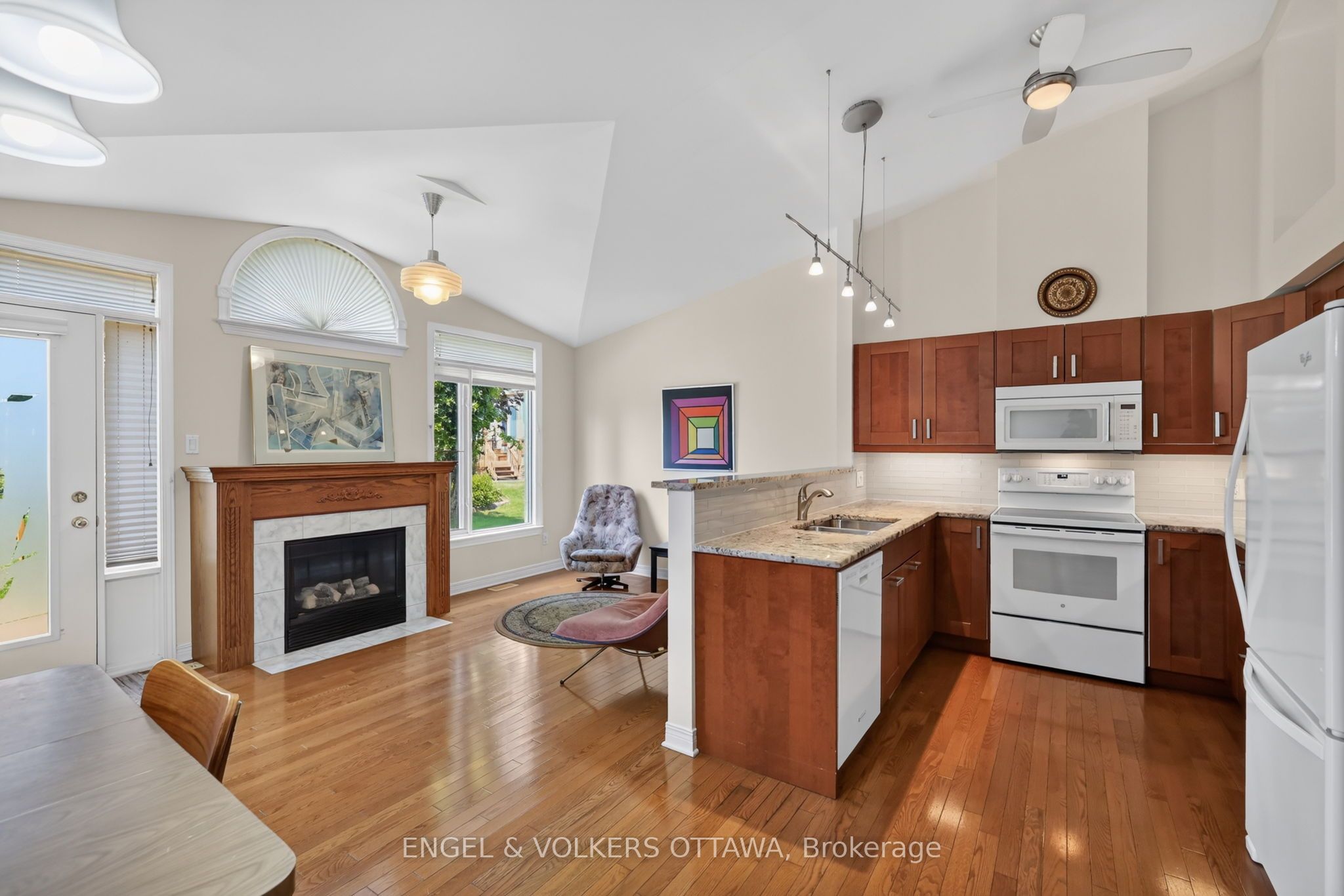 10 Waterthrush Crescent Property Photo 13