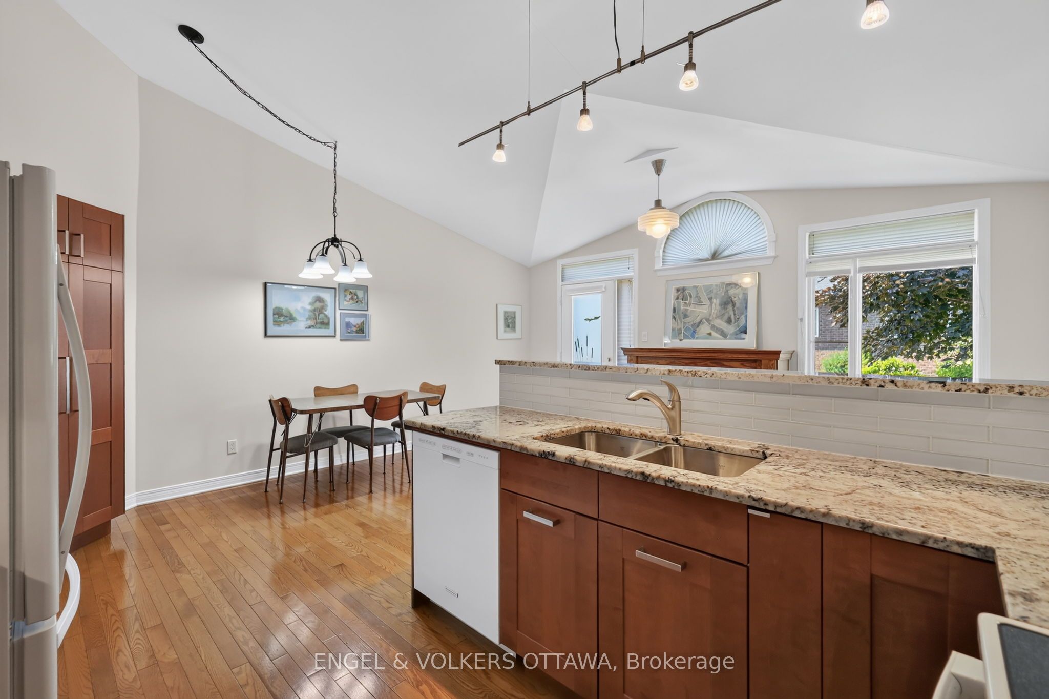 10 Waterthrush Crescent Property Photo 15